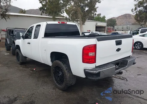 2011 Chevrolet Silverado 1500 Ls z USA, uszkodzony, nr VIN 1GCRCREA0BZ291697